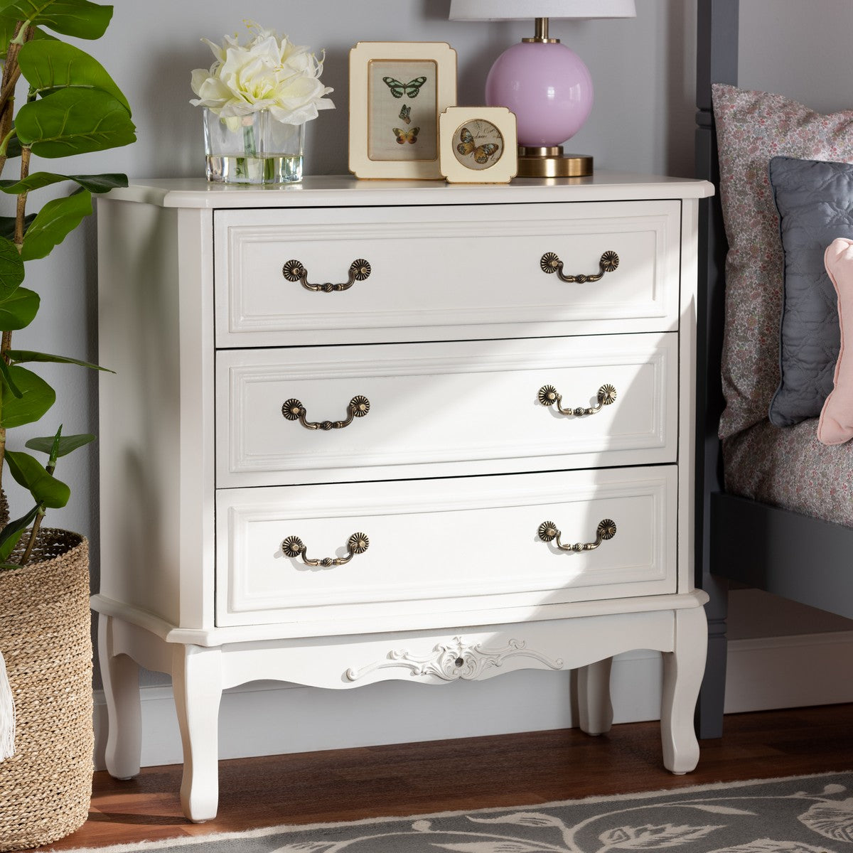 Baxton Studio Gabrielle Traditional French Country Provincial White-Finished 3-Drawer Wood Dresser