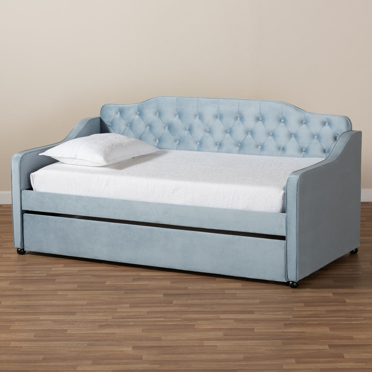 Baxton Studio Freda Traditional and Transitional Light Blue Velvet Fabric Upholstered and Button Tufted Twin Size Daybed with Trundle