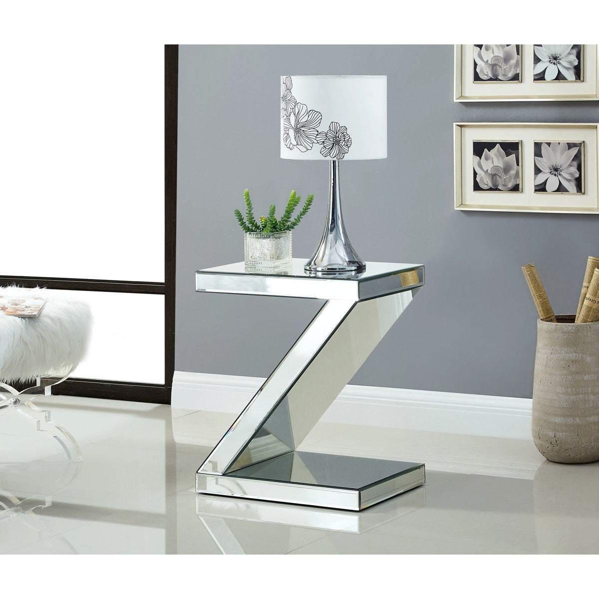 Meridian Furniture Zee End Table-Minimal & Modern
