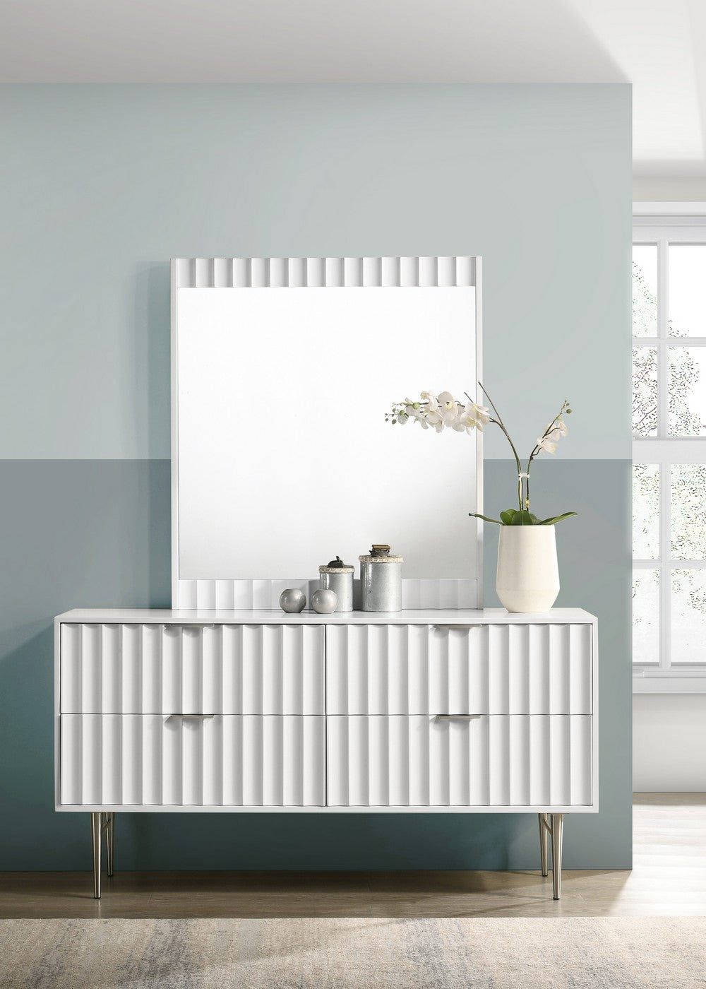 Meridian Furniture Modernist White Gloss Mirror