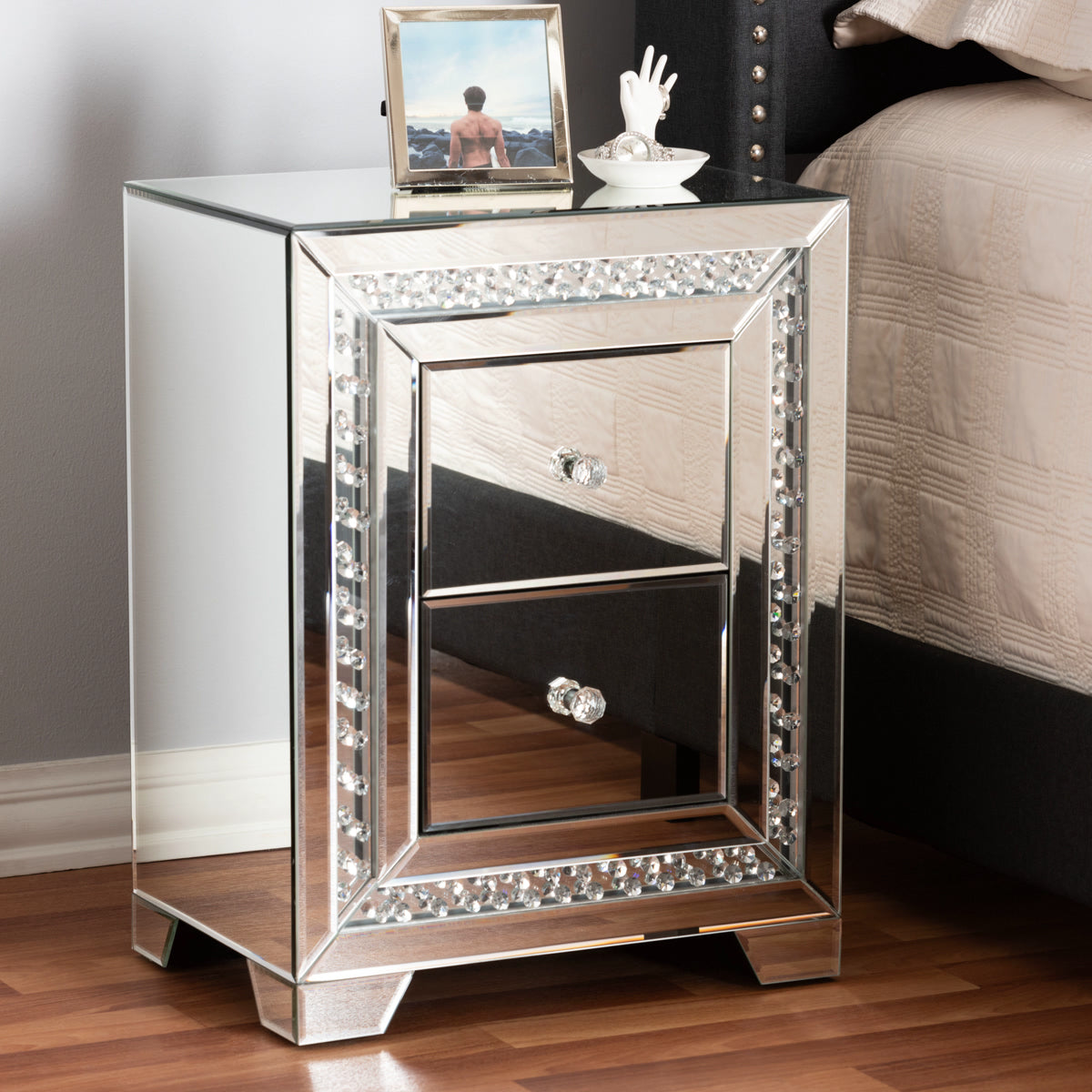 Baxton Studio Mina Modern and Contemporary Hollywood Regency Glamour Style Mirrored Three Drawer Nightstand Bedside Table Baxton Studio-nightstands-Minimal And Modern - 5