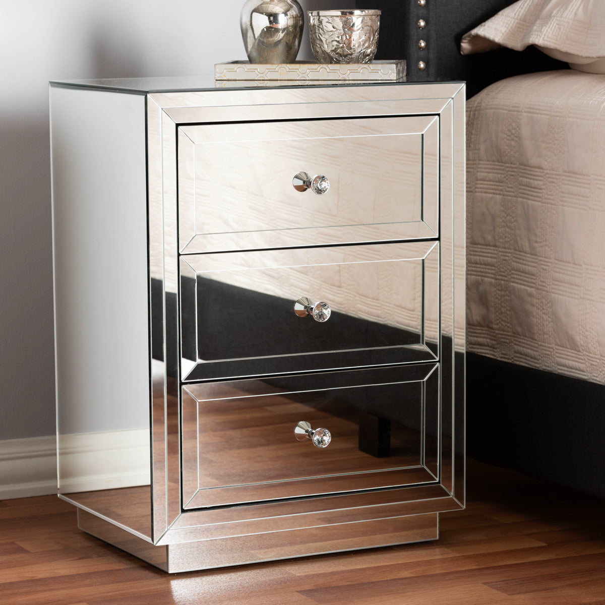 Baxton Studio Lina Modern and Contemporary Hollywood Regency Glamour Style Mirrored Three Drawer Nightstand Bedside Table Baxton Studio-nightstands-Minimal And Modern - 5