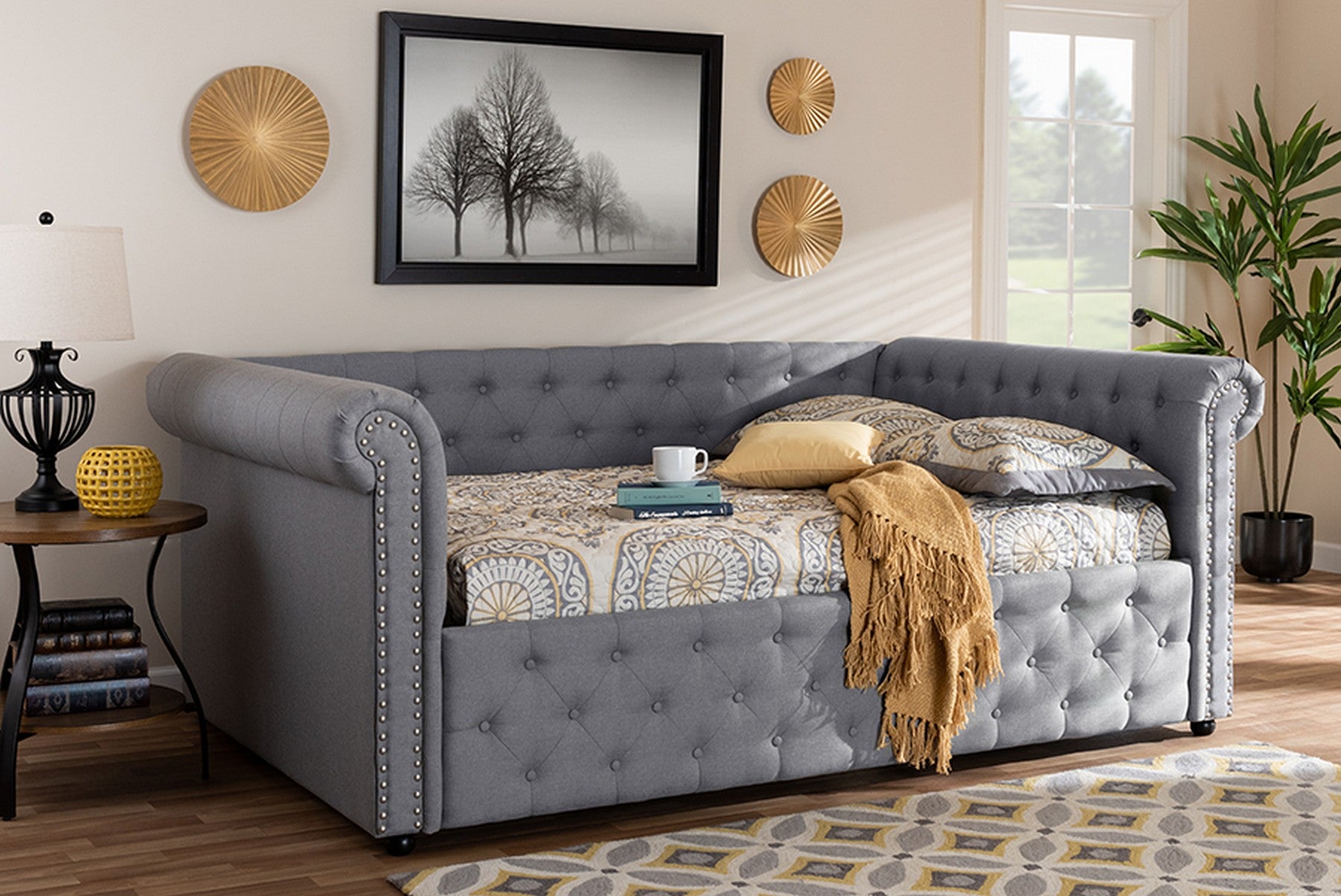 Baxton Studio Mabelle Modern and Contemporary Gray Fabric Upholstered Full Size Daybed