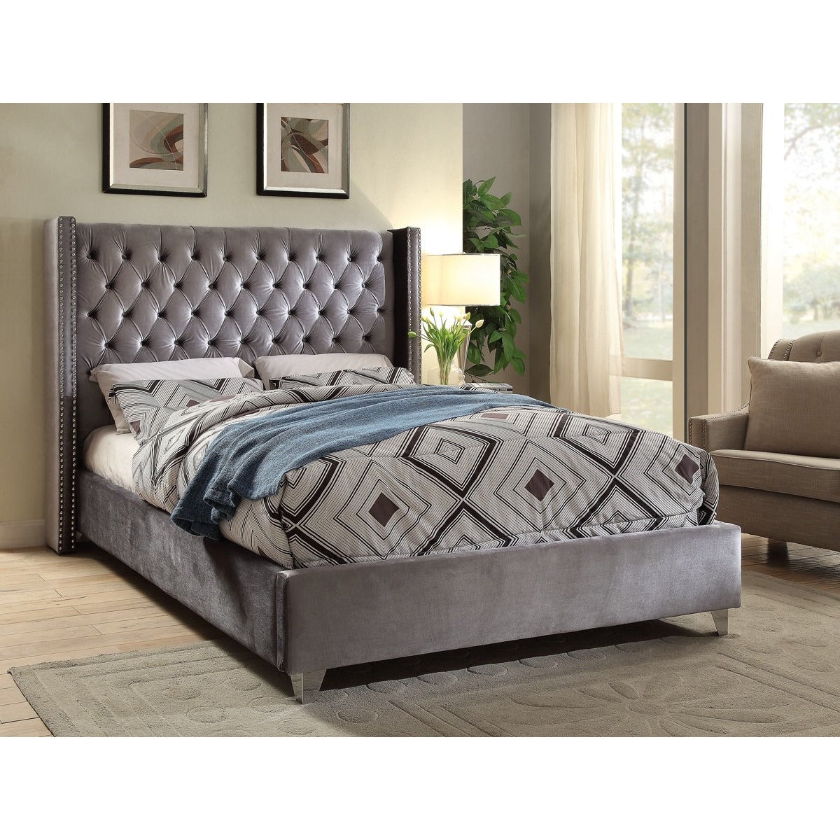 Meridian Furniture Aiden Grey Velvet Queen Bed-Minimal & Modern
