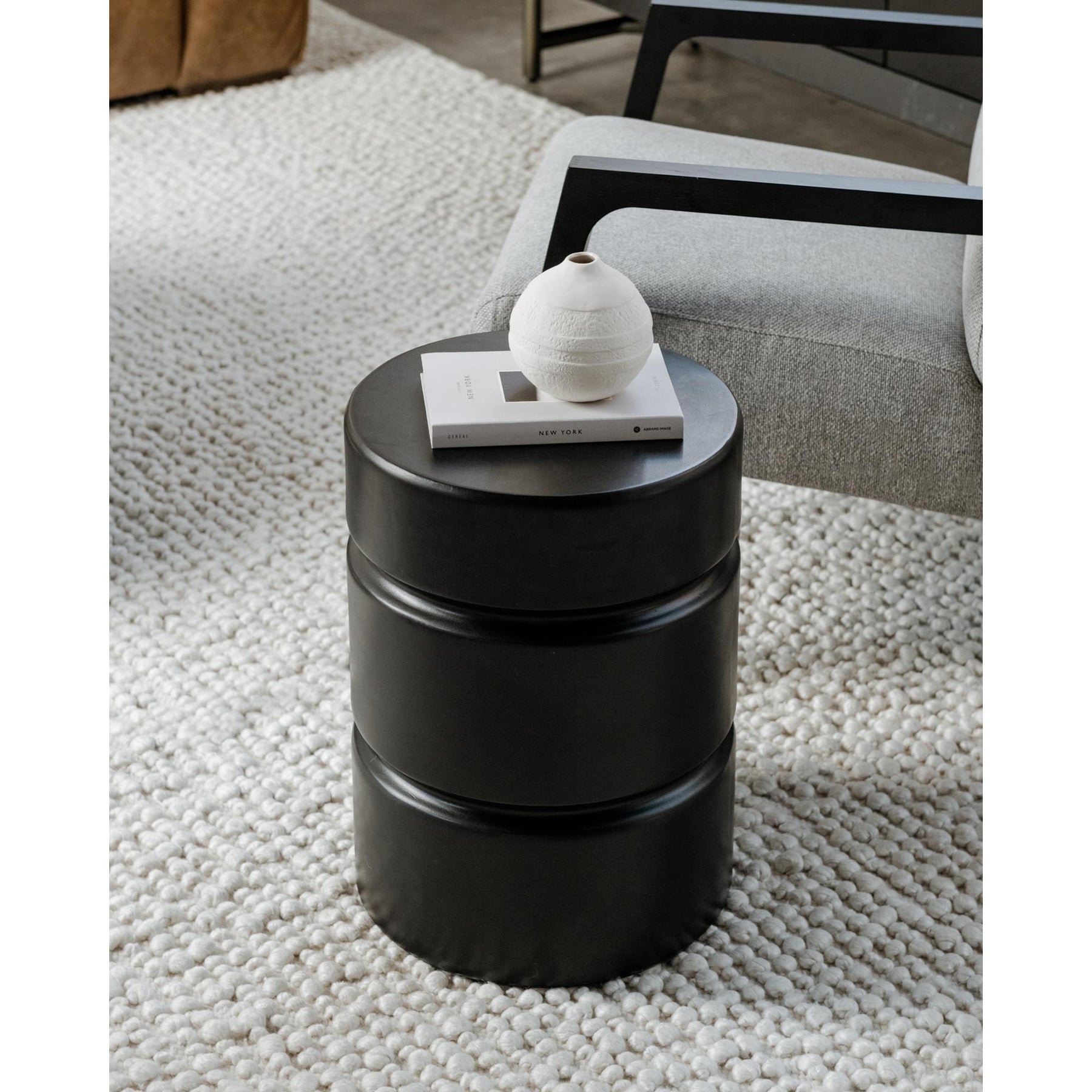 Moe's Home Collection Whim Accent Table Black - BQ-1058-02