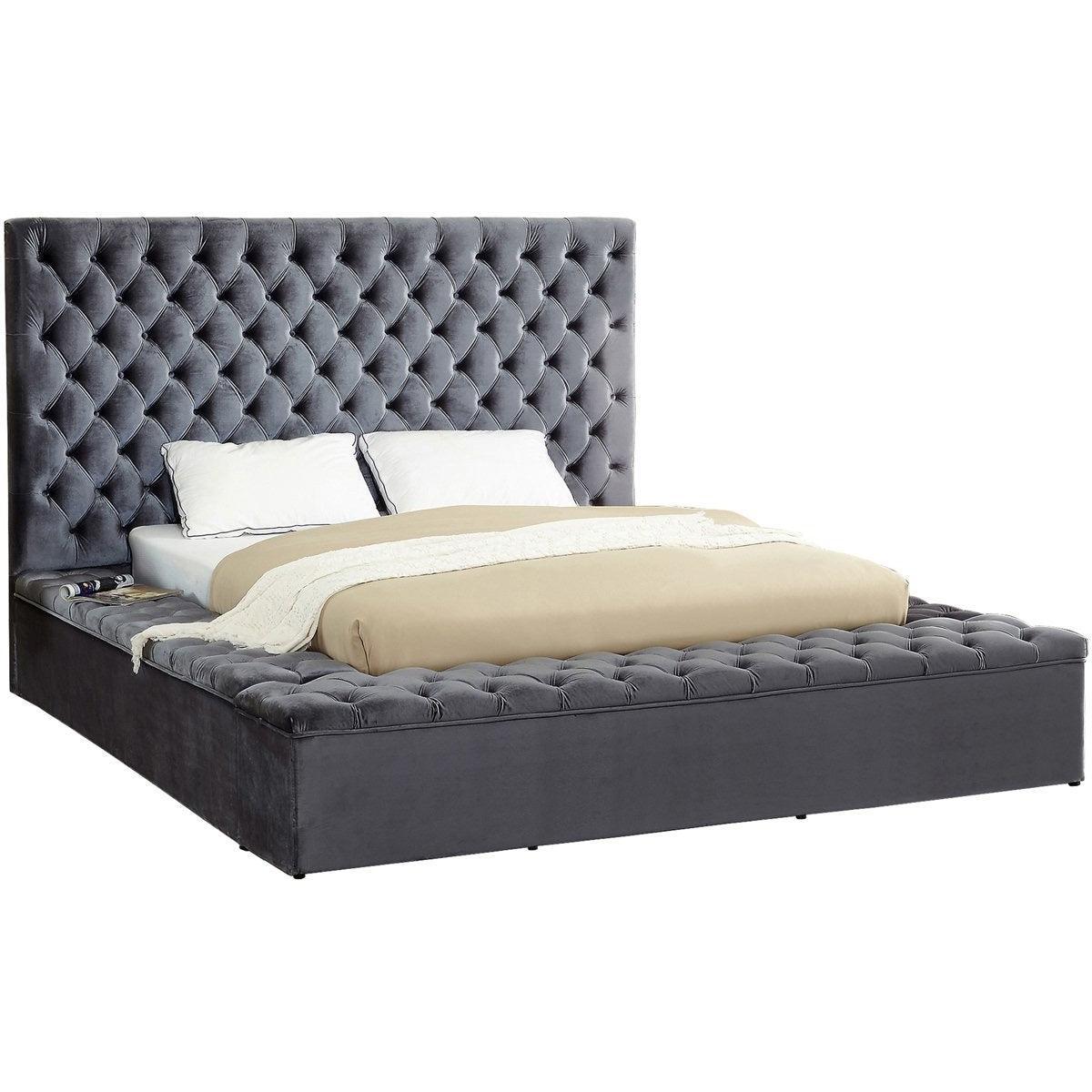 Meridian Furniture Bliss Grey Velvet Queen Bed (3 Boxes)Meridian Furniture - Queen Bed (3 Boxes) - Minimal And Modern - 1