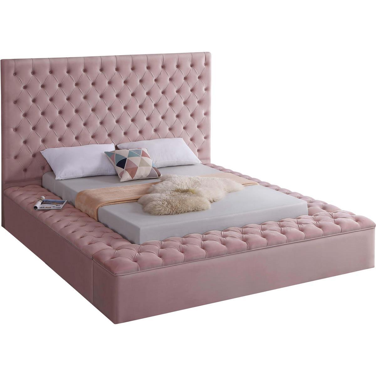 Meridian Furniture Bliss Pink Velvet Queen Bed (3 Boxes)Meridian Furniture - Queen Bed (3 Boxes) - Minimal And Modern - 1