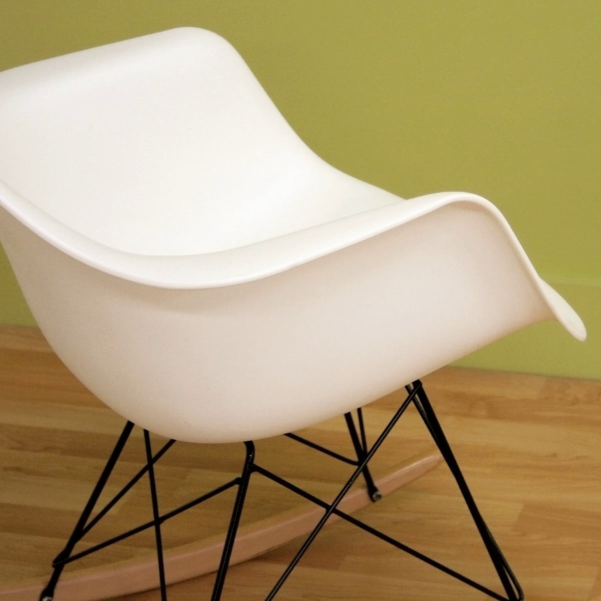Baxton Studio Dario White Plastic Mid-Century Modern Rocking Chair Baxton Studio-chairs-Minimal And Modern - 3