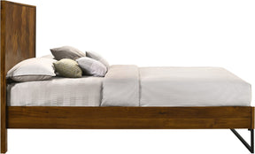 Meridian Furniture Reed Antique Coffee King Bed (3 Boxes)