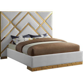Meridian Furniture Vector White Faux Leather King BedMeridian Furniture - King Bed - Minimal And Modern - 1