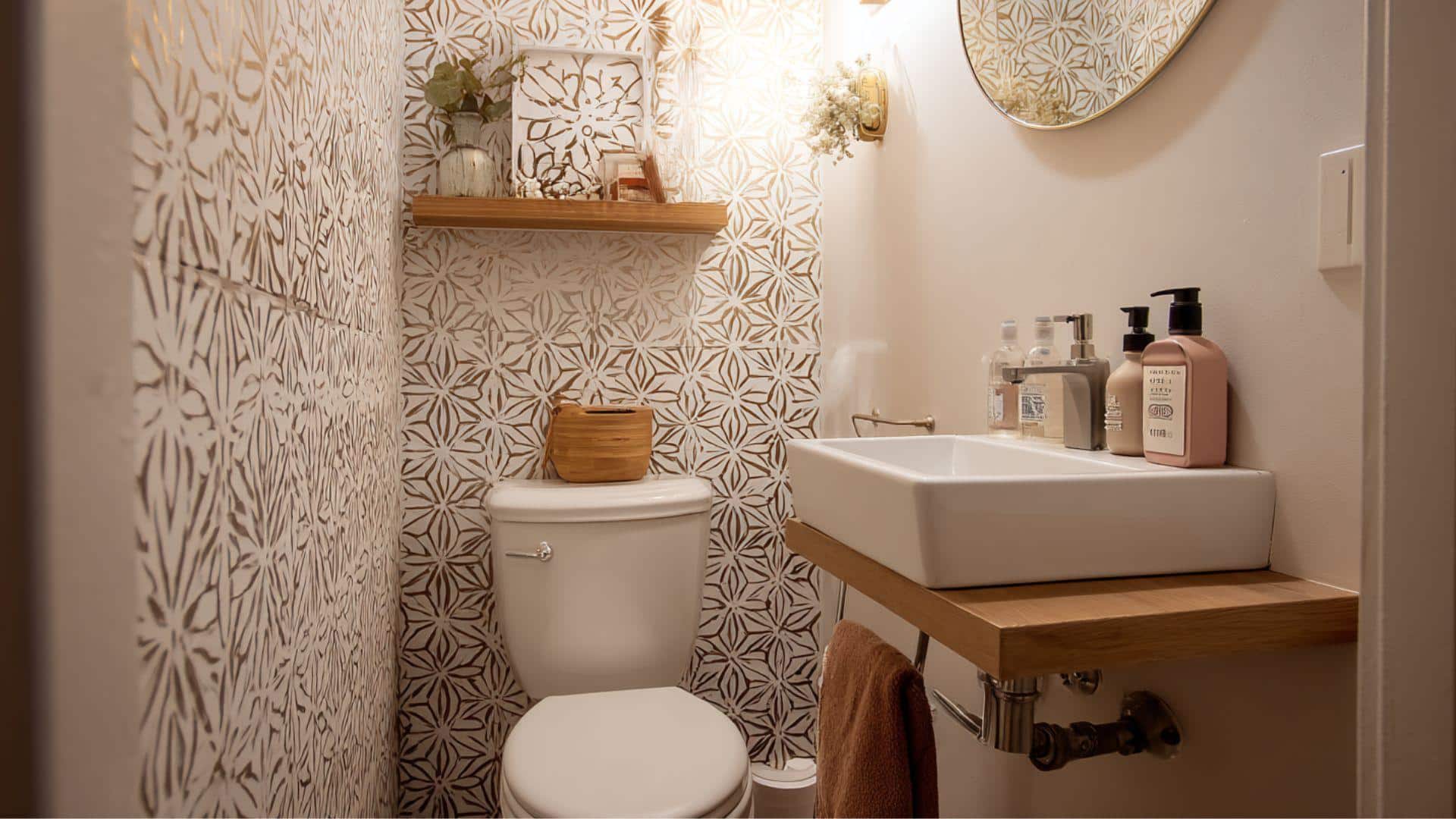 Use DIY Stencils on the Wall