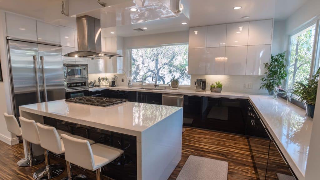modern-high-gloss-kitchen (1)